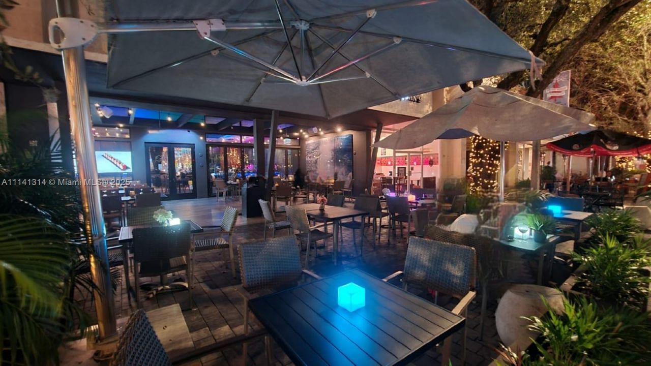 Miracle Mile- Restaurant For Sale, Coral Gables, FL 33134 Photo
