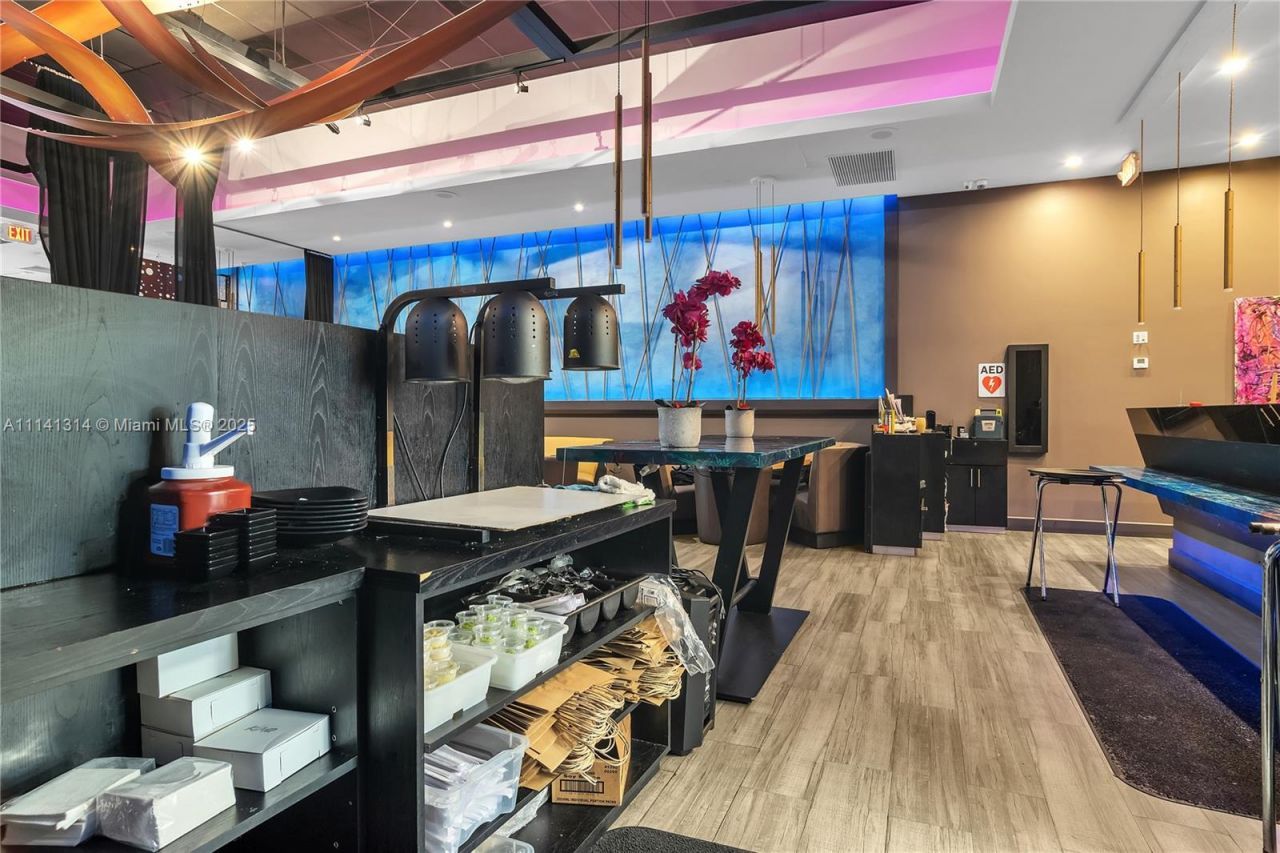 Miracle Mile- Restaurant For Sale, Coral Gables, FL 33134 Photo