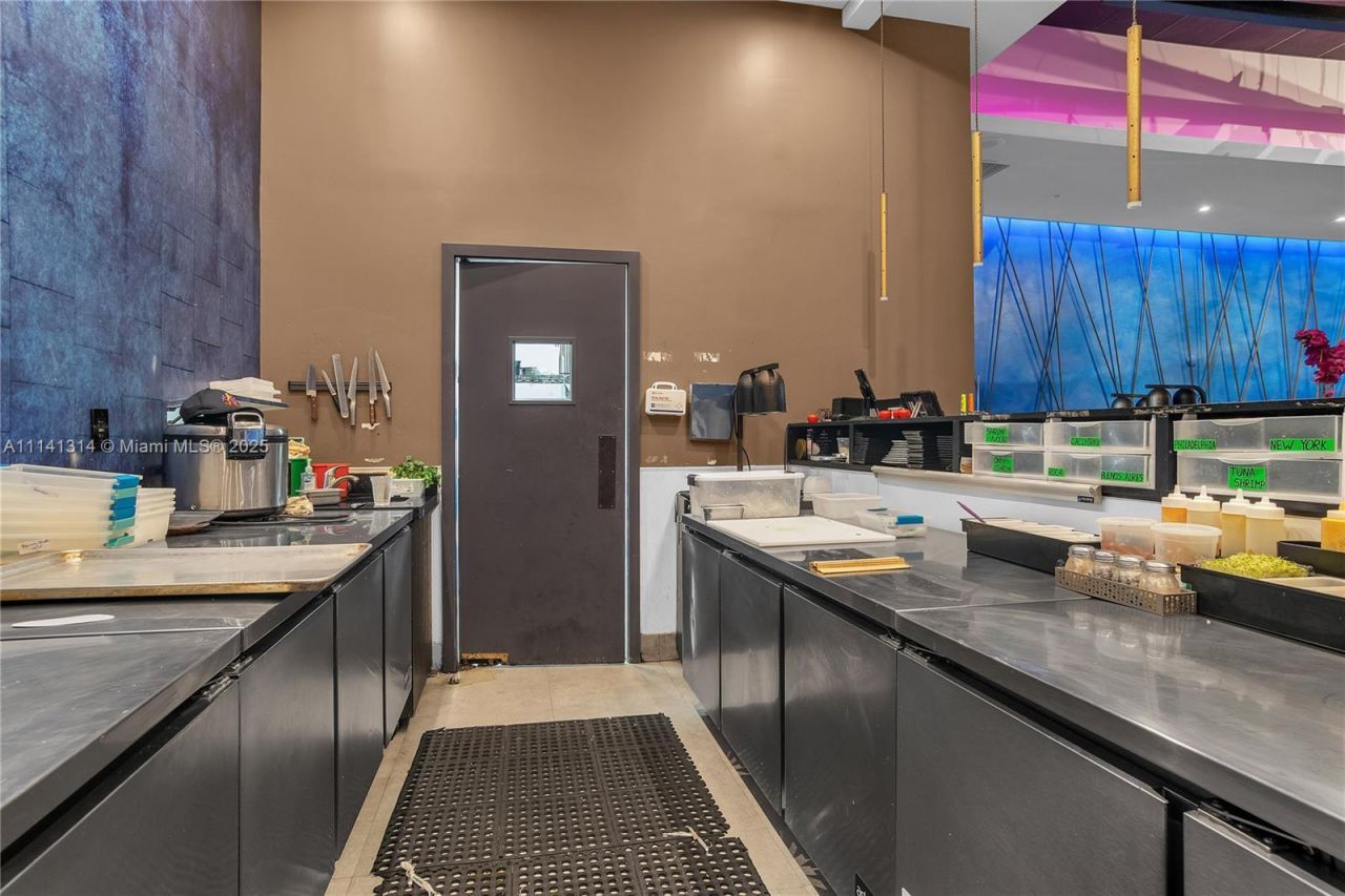 Miracle Mile- Restaurant For Sale, Coral Gables, FL 33134 Photo