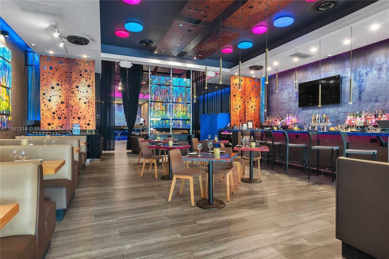 Miracle Mile- Restaurant For Sale, Coral Gables, FL 33134 Photo