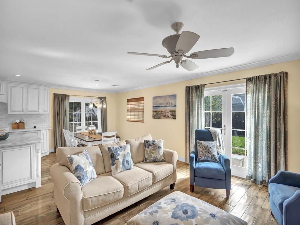 726 Flamevine Lane, Vero Beach, FL 32963 Photo