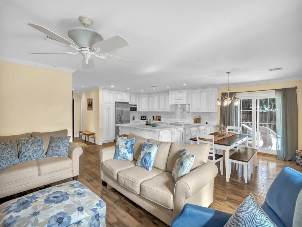 726 Flamevine Lane, Vero Beach, FL 32963 Photo
