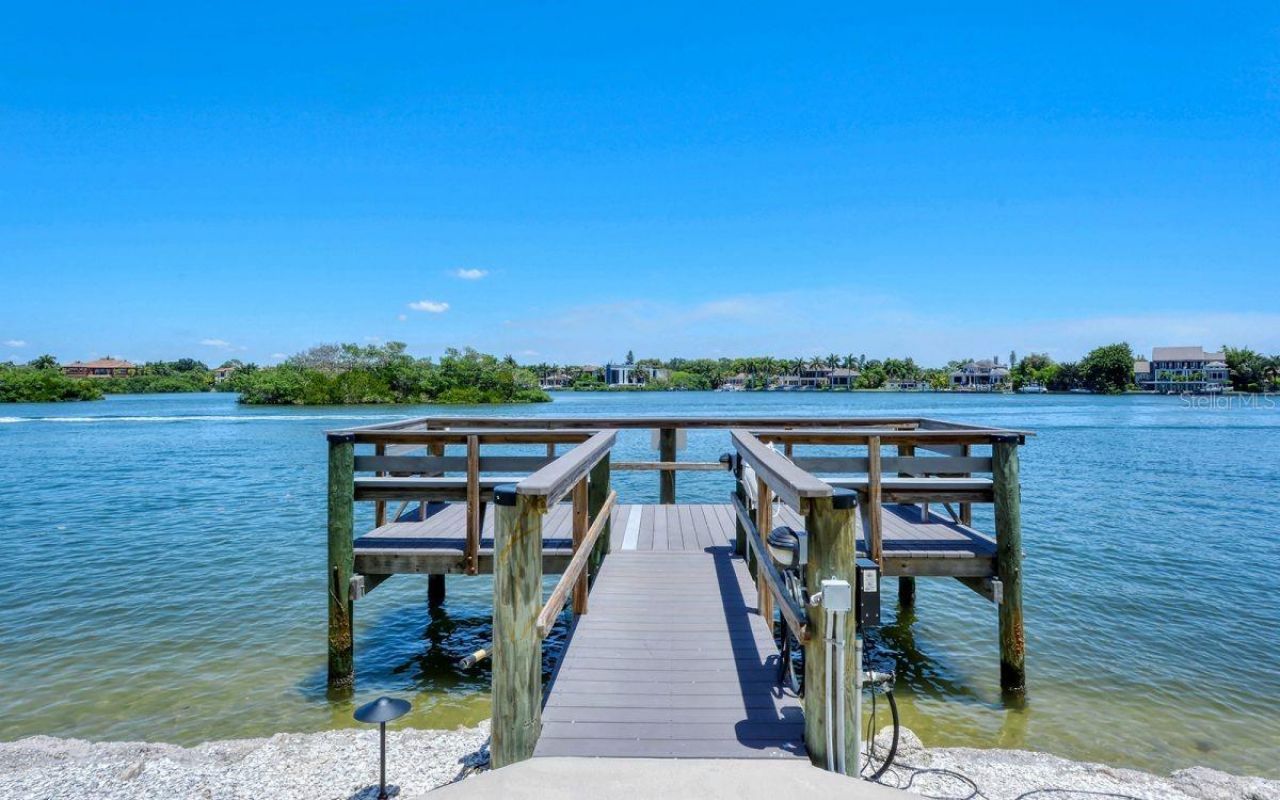 1250 N Portofino Drive, Unit 102MAR, Sarasota, FL 34242 Photo