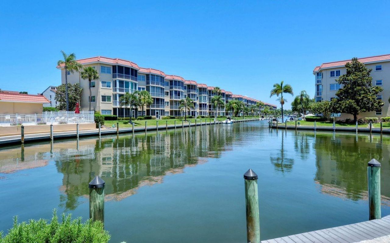 1250 N Portofino Drive, Unit 102MAR, Sarasota, FL 34242 Photo