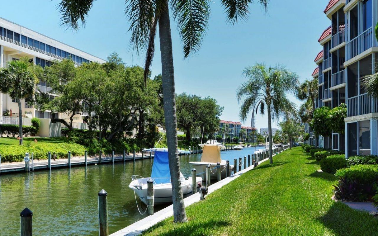 1250 N Portofino Drive, Unit 102MAR, Sarasota, FL 34242 Photo
