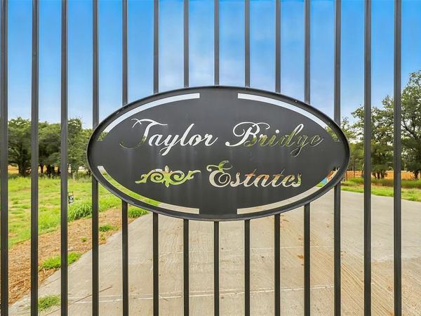 1600 Private Access 60200, Burleson, TX 76028