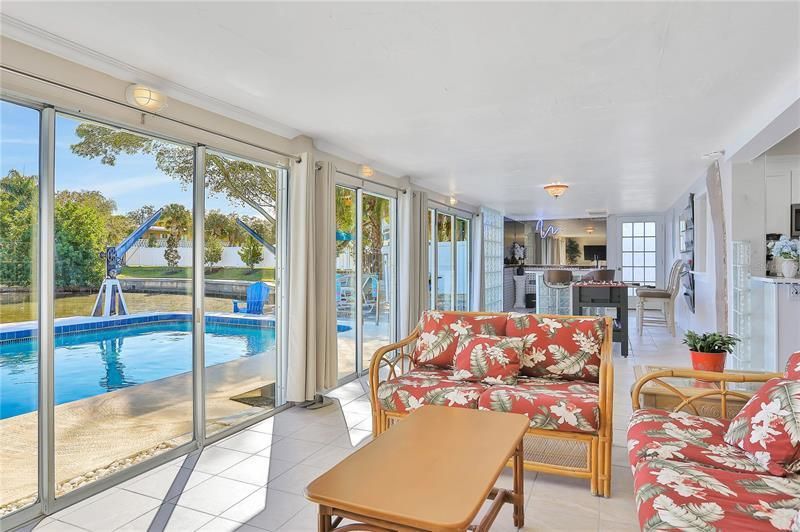 4315 Royal Palm Drive, Bradenton, FL 34210 Photo