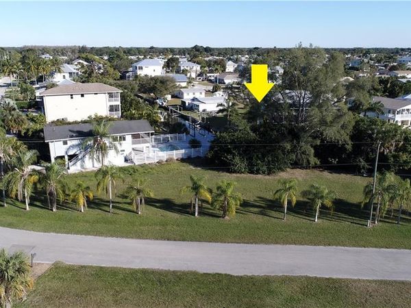24490 Sailfish ST, BONITA SPRINGS, FL 34134