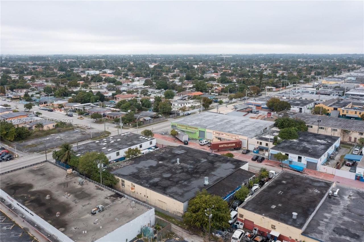 1040 E 26th Street, Hialeah, FL 33013 Photo