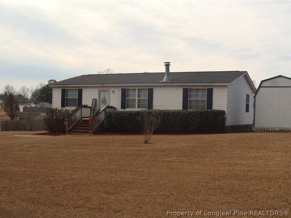 170 Jamestown Drive, Spring Lake, NC 28390
