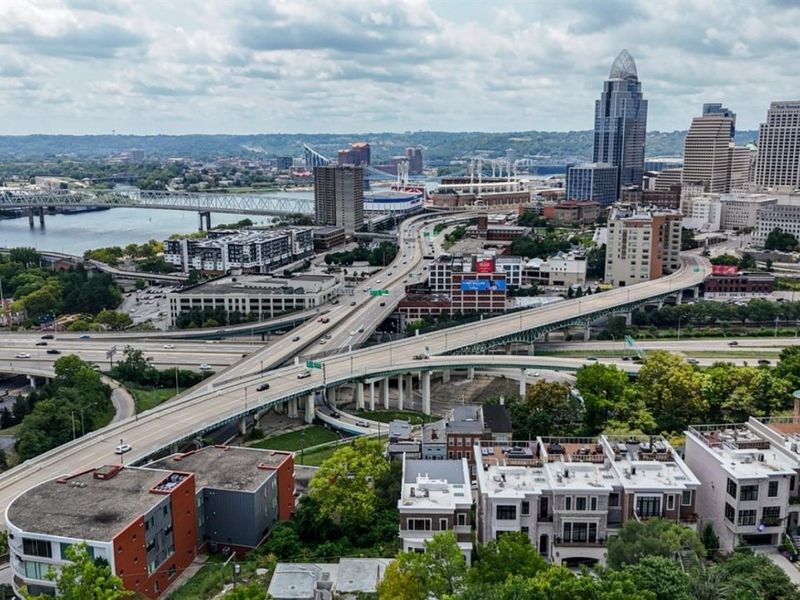 325 Oregon Street, Unit 10, Cincinnati, OH 45202 Photo 13