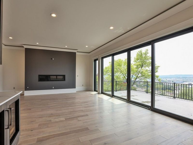 325 Oregon Street, Unit 10, Cincinnati, OH 45202 Photo 17