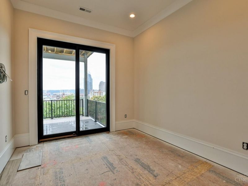 325 Oregon Street, Unit 10, Cincinnati, OH 45202 Photo 41