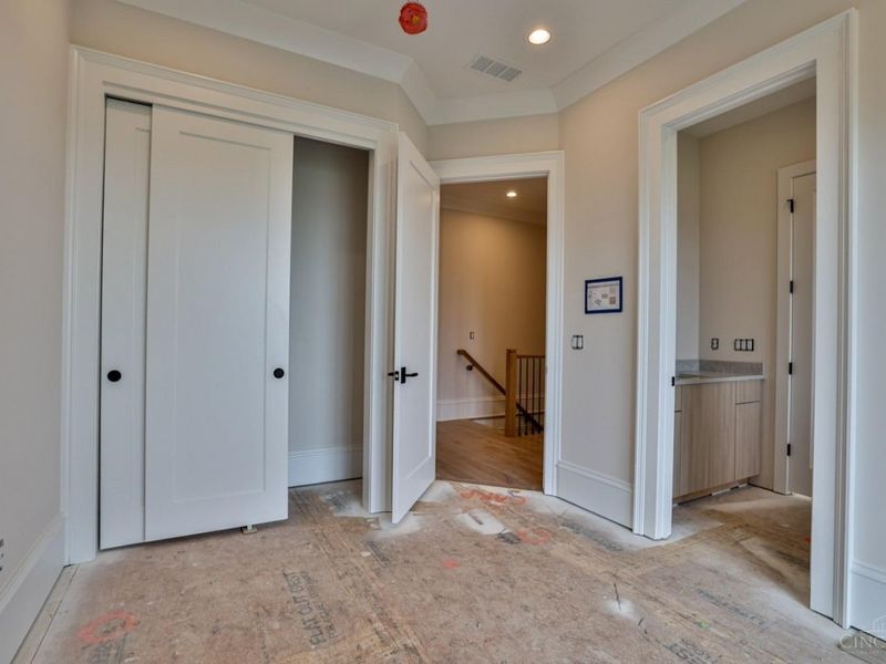 325 Oregon Street, Unit 10, Cincinnati, OH 45202 Photo 42