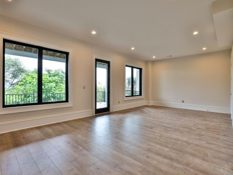 325 Oregon Street, Unit 10, Cincinnati, OH 45202 Photo 44