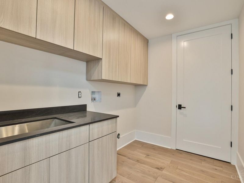 325 Oregon Street, Unit 10, Cincinnati, OH 45202 Photo 48