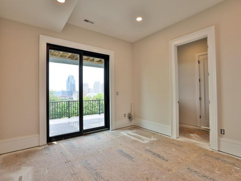 325 Oregon Street, Unit 10, Cincinnati, OH 45202 Photo 51