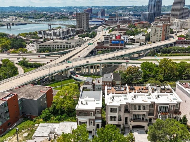 325 Oregon Street, Unit 10, Cincinnati, OH 45202 Photo 54