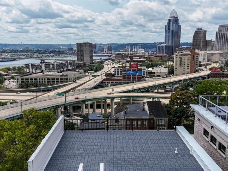 325 Oregon Street, Unit 10, Cincinnati, OH 45202 Photo 63