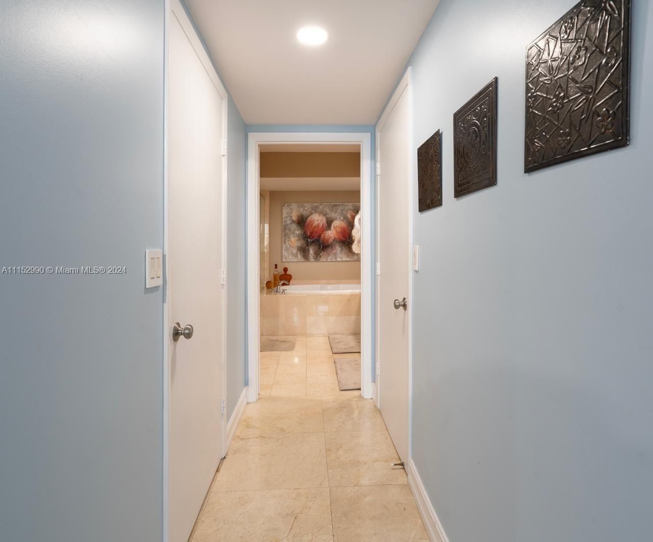 1830 Ocean Dr, Unit 4710, Hallandale Beach, FL 33009 Photo