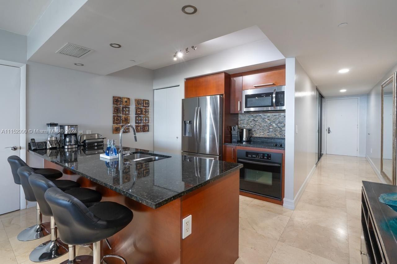 1830 Ocean Dr, Unit 4710, Hallandale Beach, FL 33009 Photo