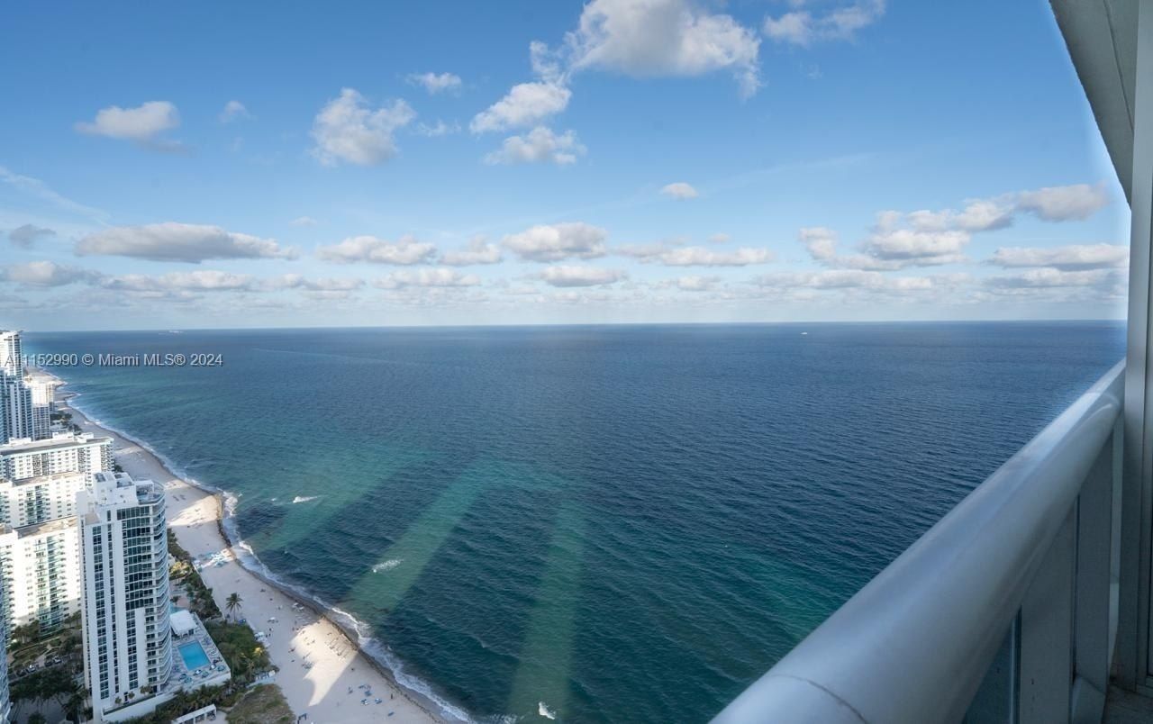 1830 Ocean Dr, Unit 4710, Hallandale Beach, FL 33009 Photo