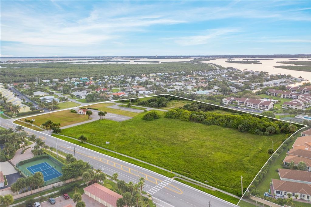 2901 N Highway A1a, Hutchinson Island, FL 34949 Photo