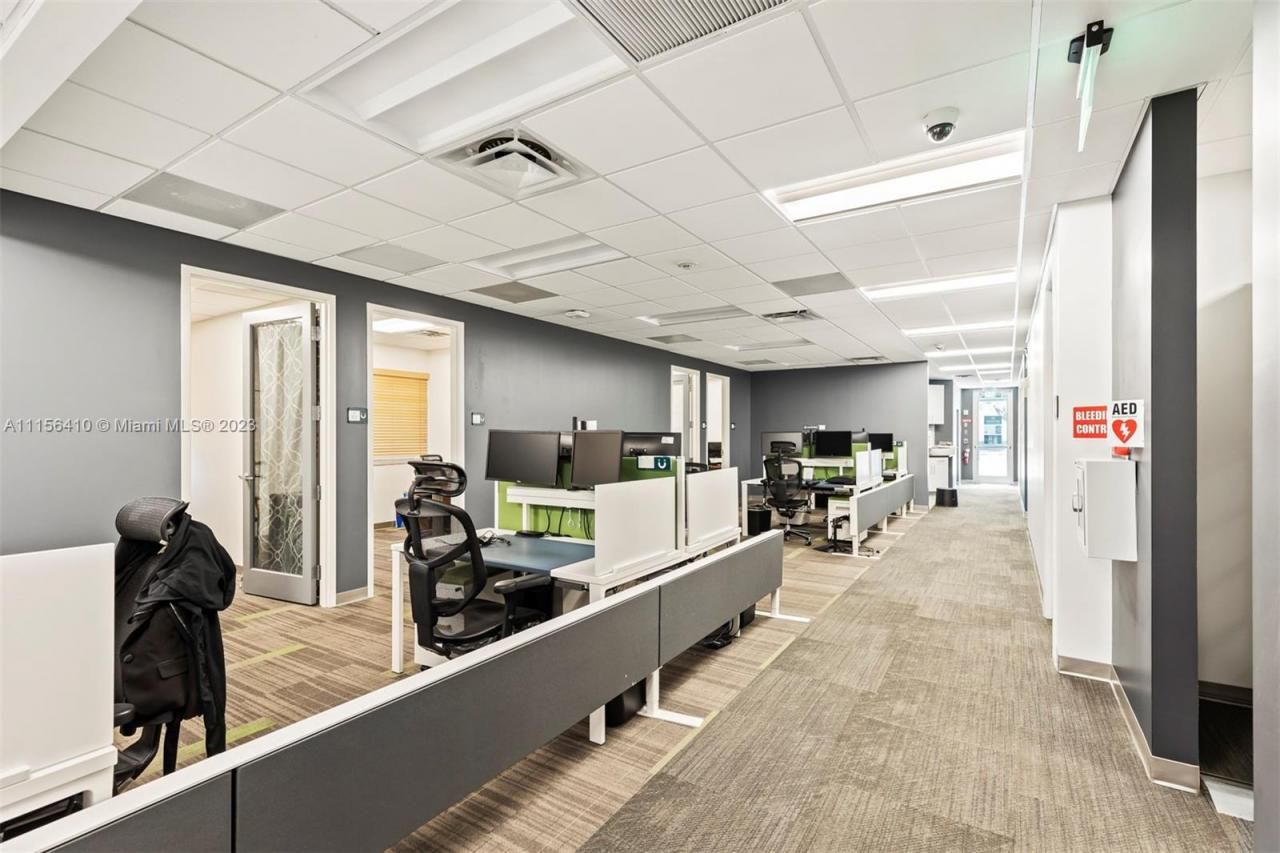 1455 N Park Dr, Weston, FL 33326 Photo