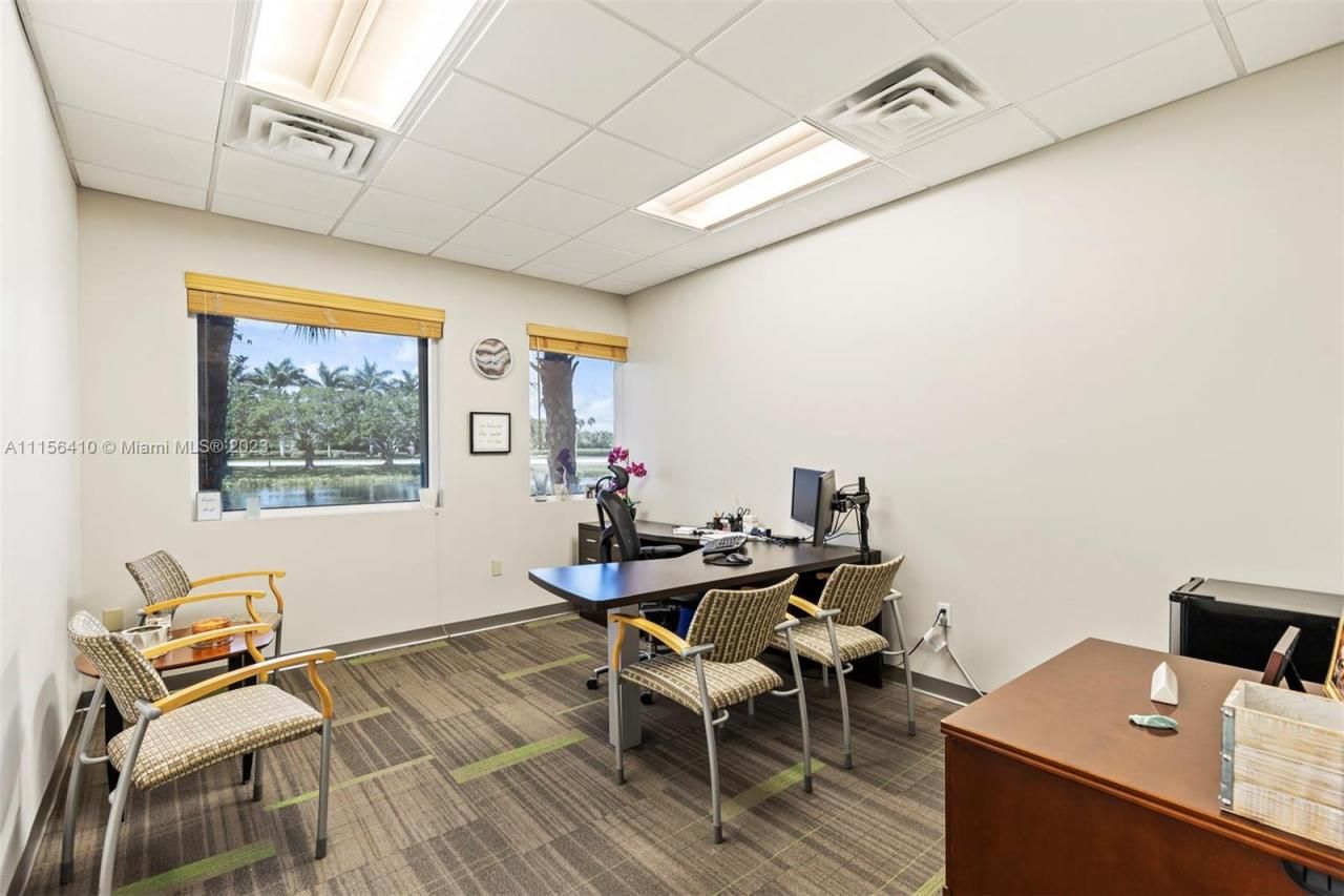 1455 N Park Dr, Weston, FL 33326 Photo