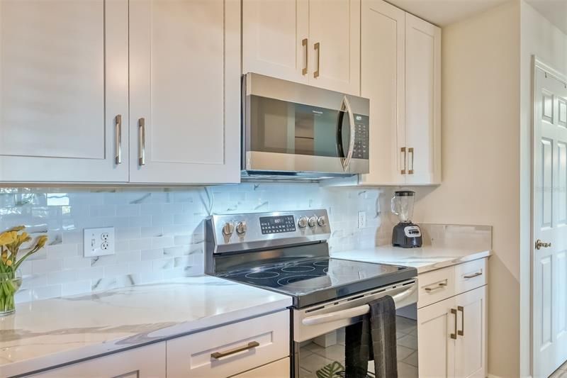 750 N Tamiami Trail, Unit 205, Sarasota, FL 34236 Photo