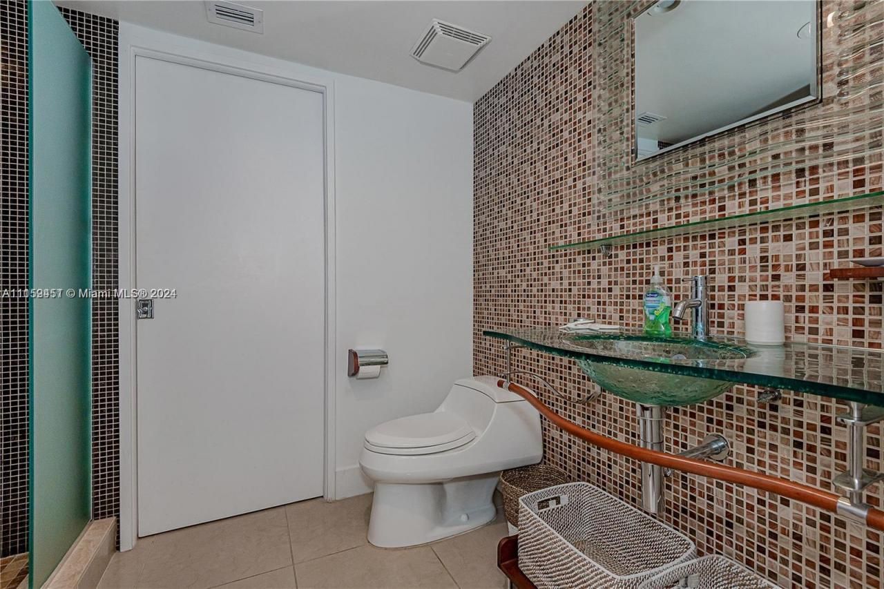2301 Collins Ave, Unit 938, Miami Beach, FL 33139 Photo