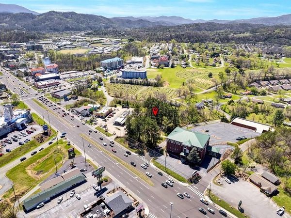 Lot 74-R Parkway, Pigeon Forge, TN 37863