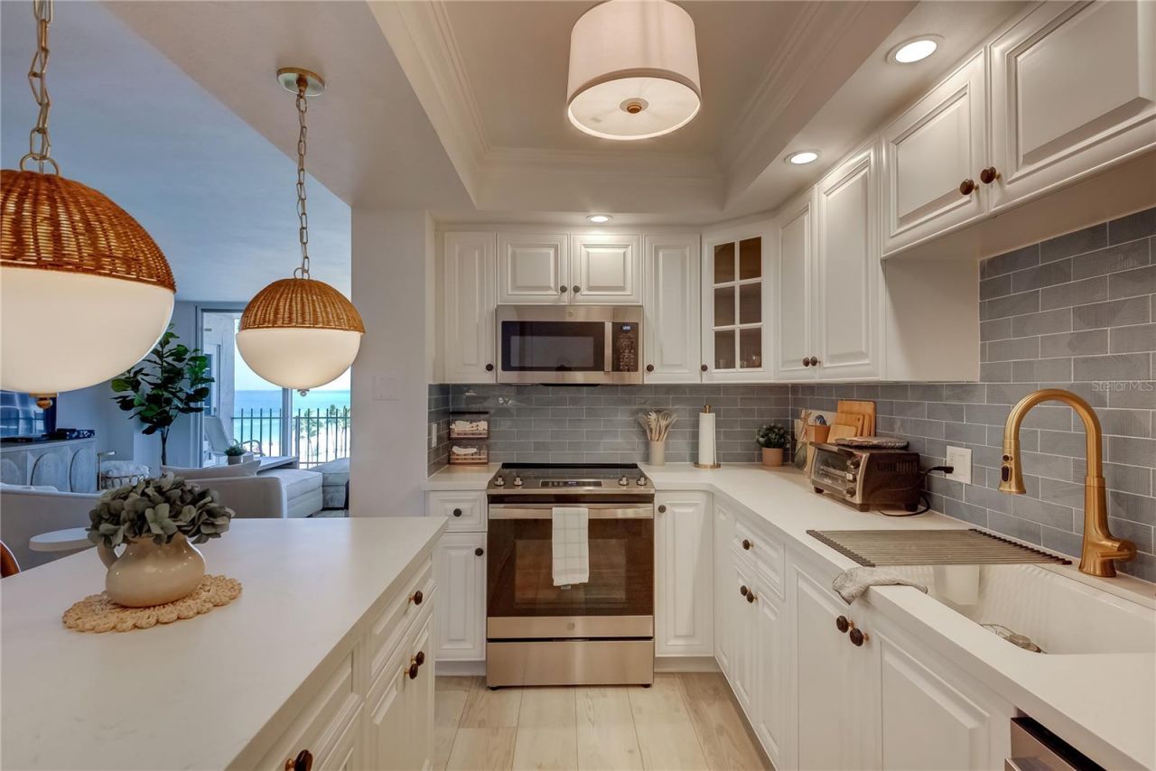 1212 Benjamin Franklin Drive, Unit 504, Sarasota, FL 34236 Photo