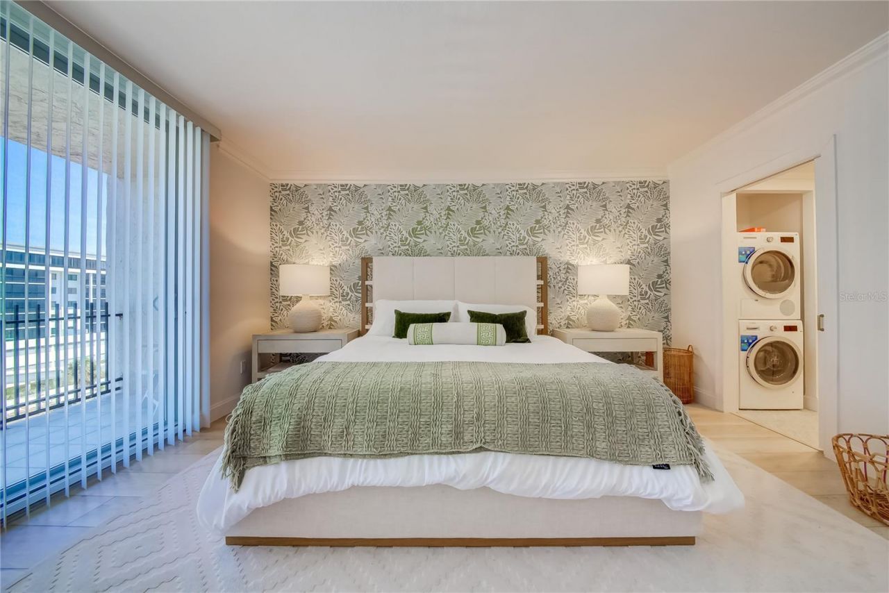 1212 Benjamin Franklin Drive, Unit 504, Sarasota, FL 34236 Photo