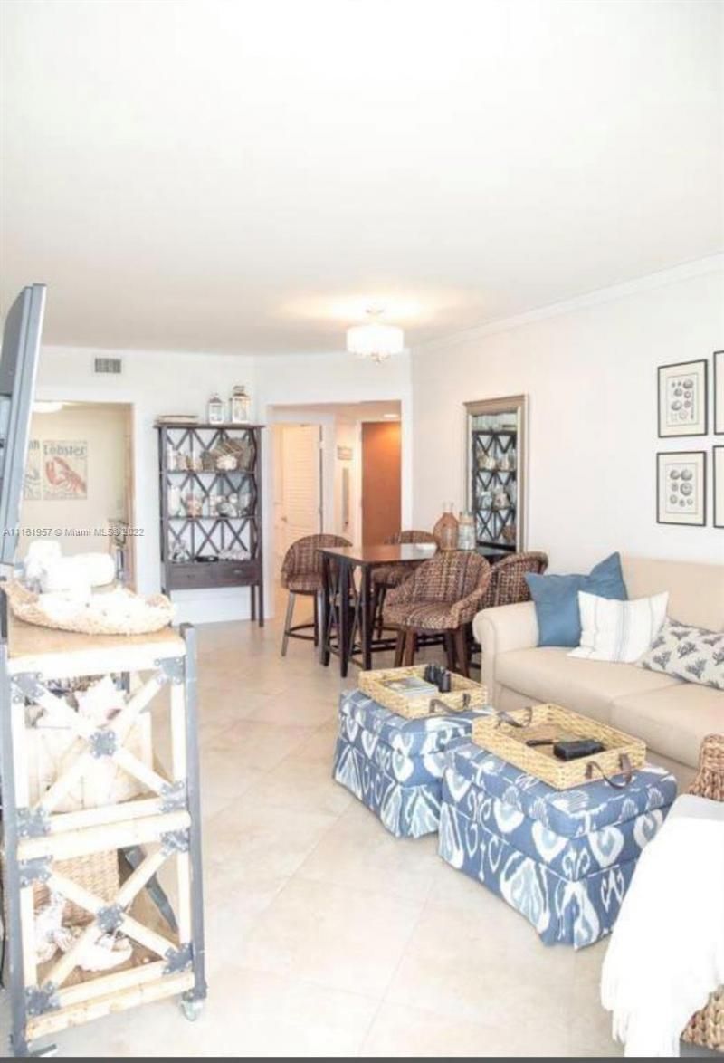 6365 Collins Ave, Unit 2409, Miami Beach, FL 33141 Photo
