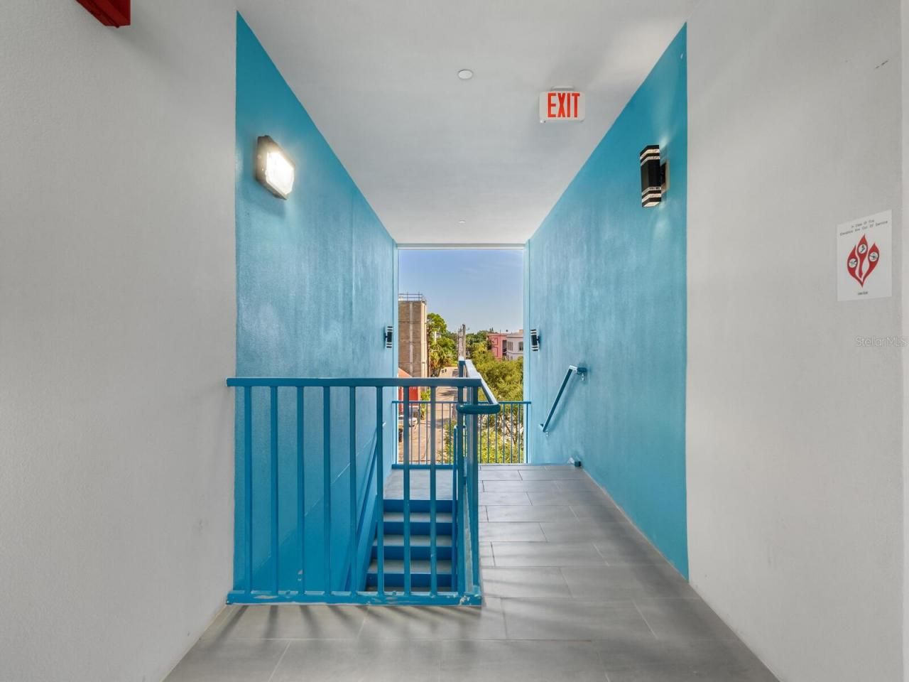 1558 4th Street, Unit 406, Sarasota, FL 34236 Photo