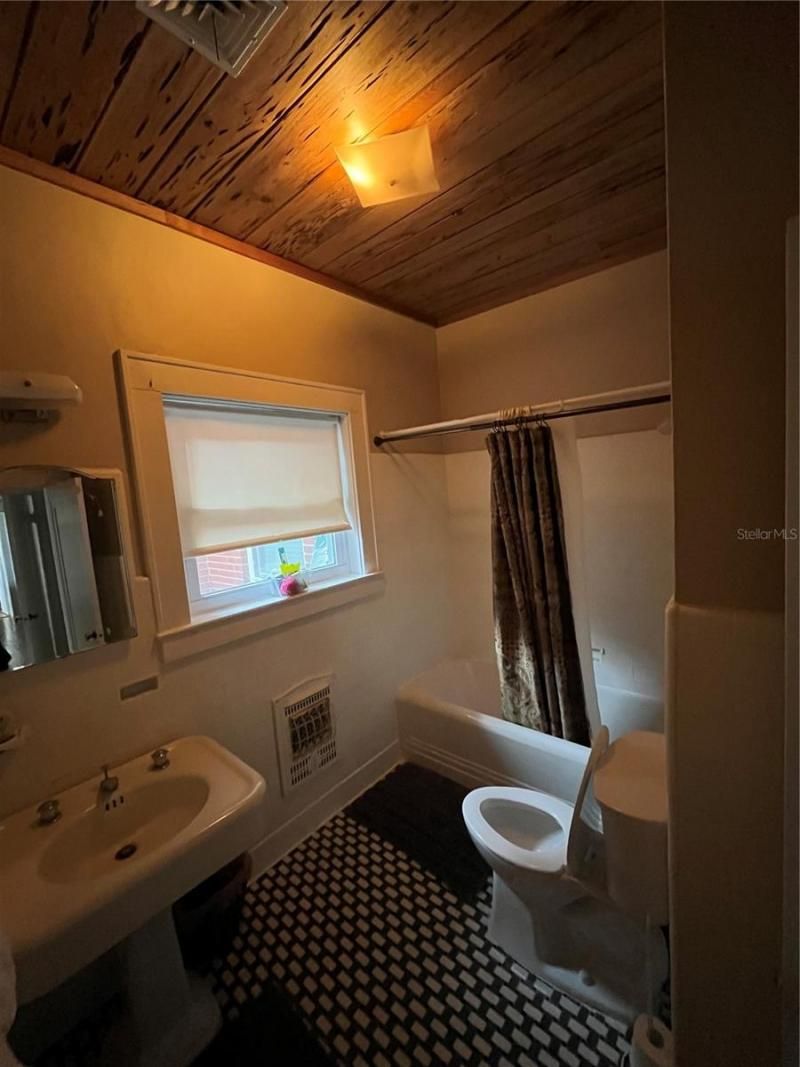 1200 W Lake Otis Drive Se, Winter Haven, FL 33880 Photo