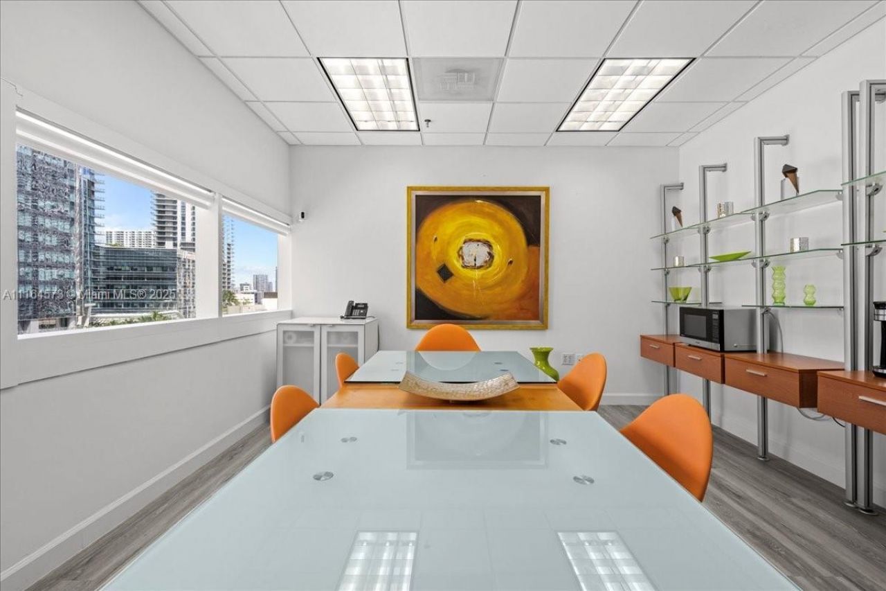 848 Brickell Ave, Miami, FL 33131 Photo