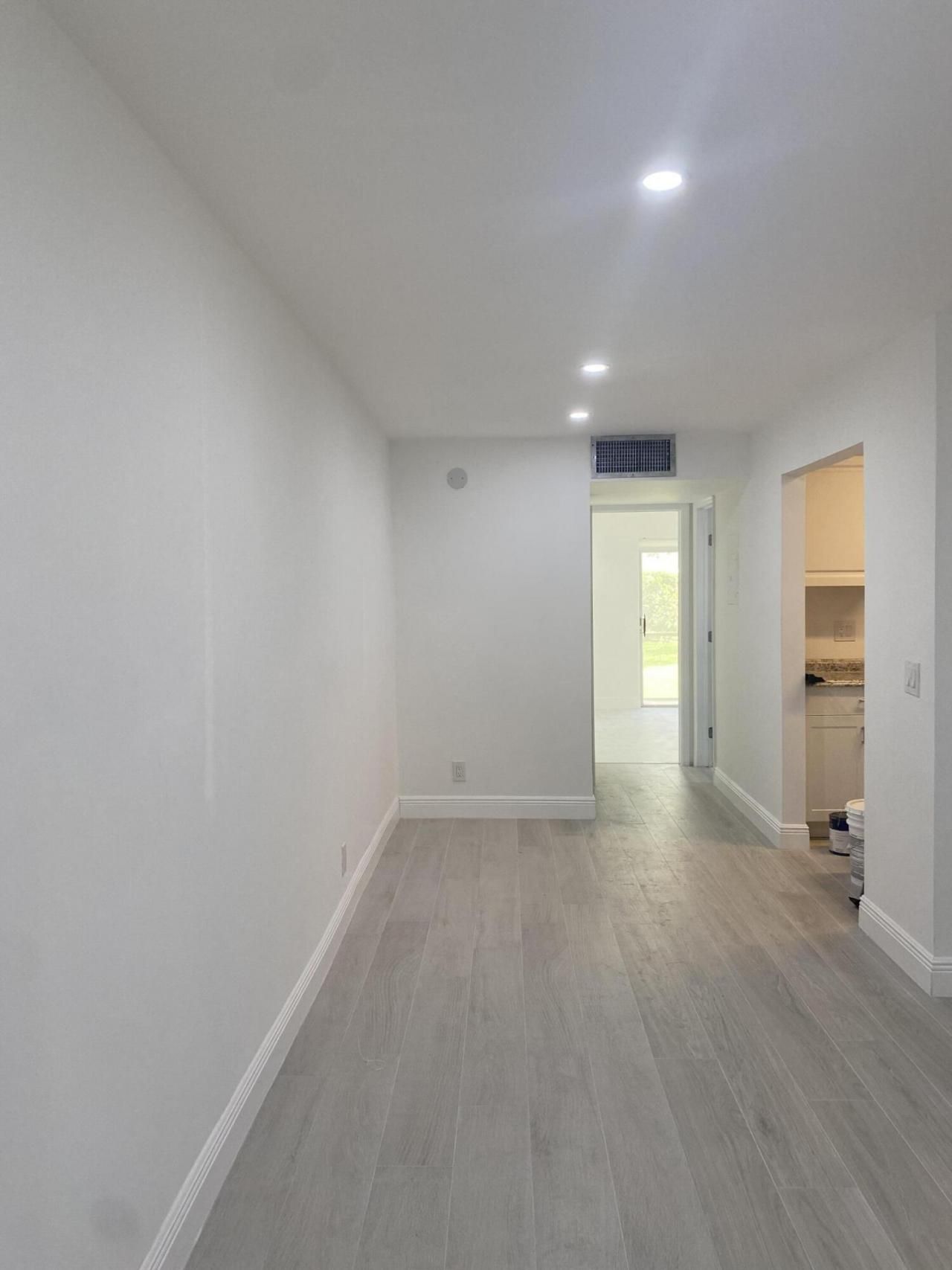 555 Purdy Lane, Unit 106, Palm Springs, FL 33461 Photo