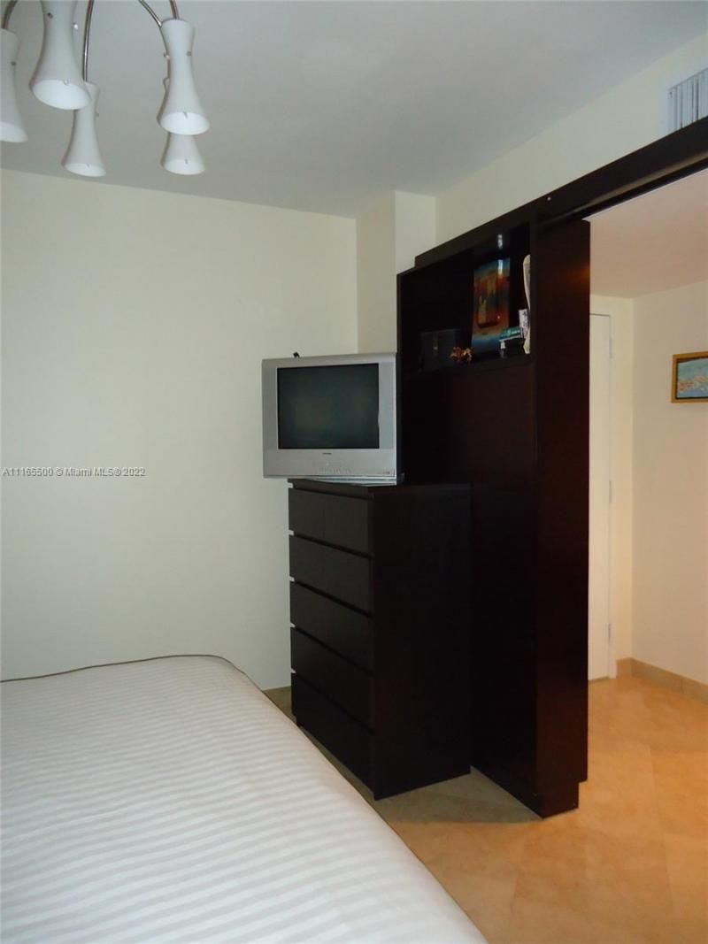 1830 S Ocean Dr, Unit 1505, Hallandale Beach, FL 33009 Photo