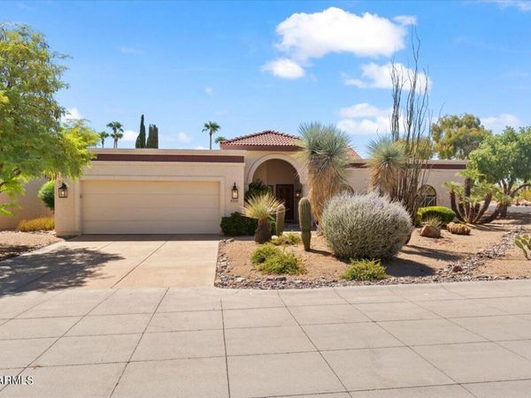 18425 E FOUR PEAKS Boulevard, Rio Verde, AZ 85263