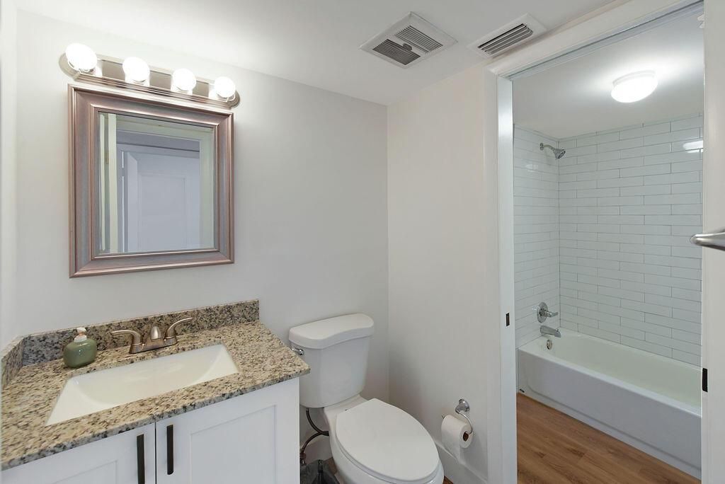 1400 NE 57th Court, Unit 205, Fort Lauderdale, FL 33334 Photo