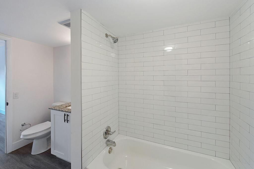 1400 NE 57th Court, Unit 205, Fort Lauderdale, FL 33334 Photo