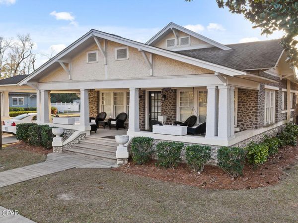 896 Main Street, Chipley, FL 32428