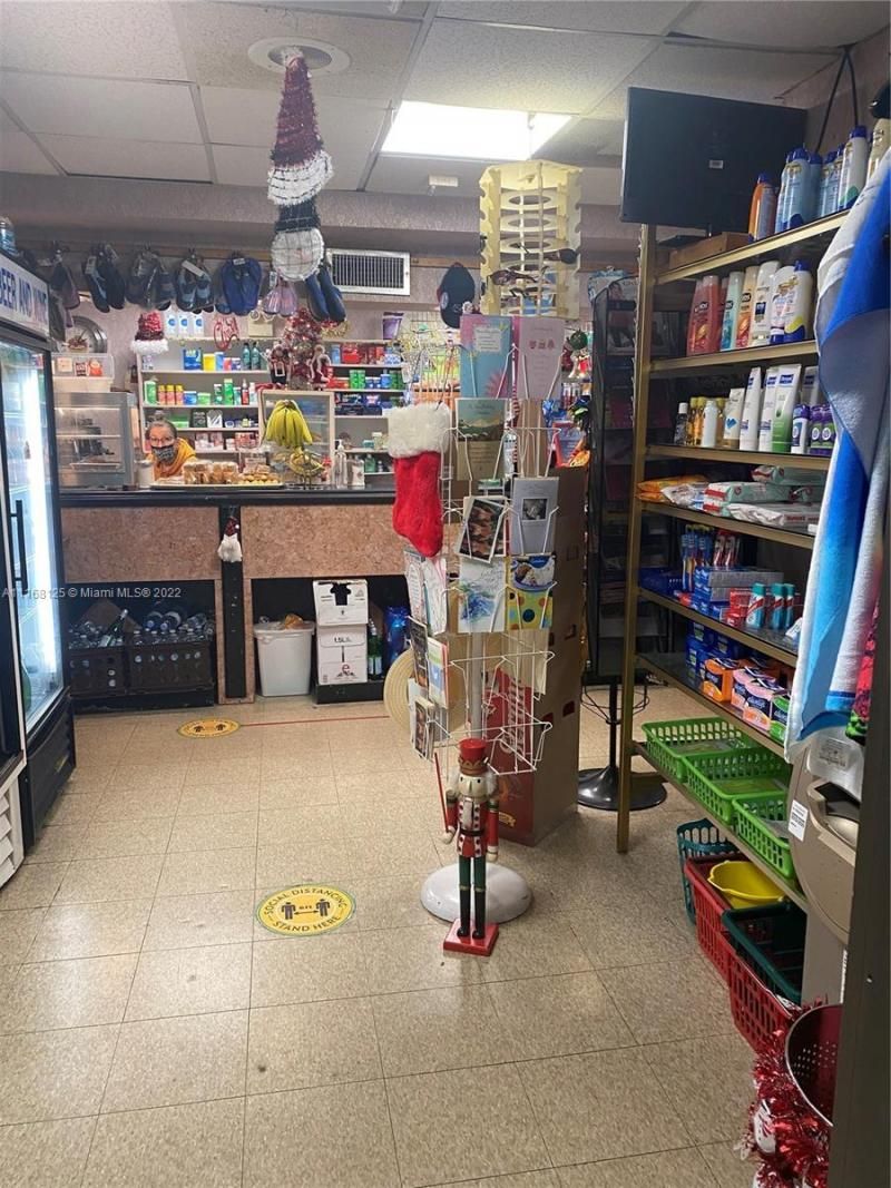 5161 Collins Ave, Unit 914, Miami Beach, FL 33140 Photo