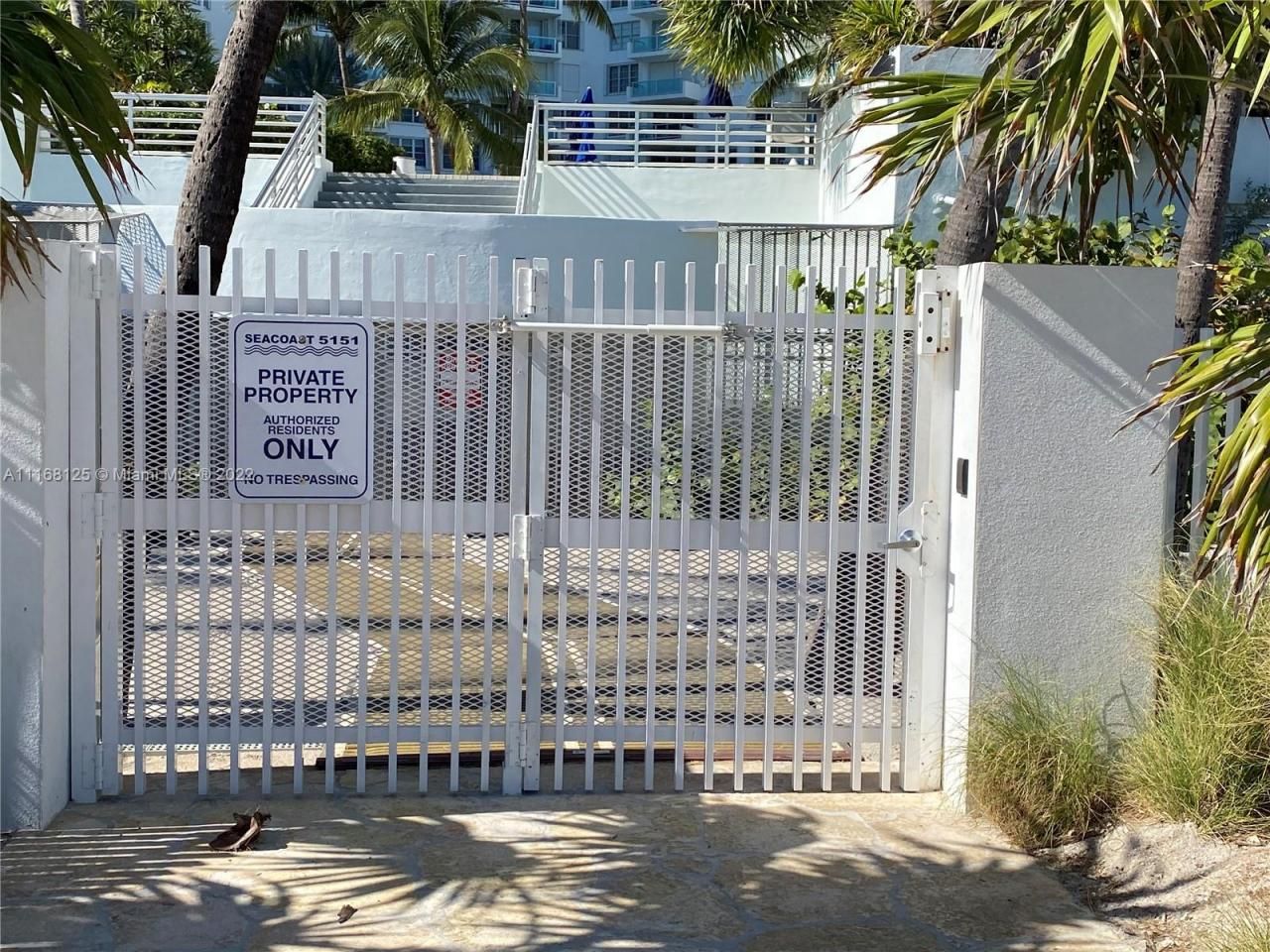 5161 Collins Ave, Unit 914, Miami Beach, FL 33140 Photo