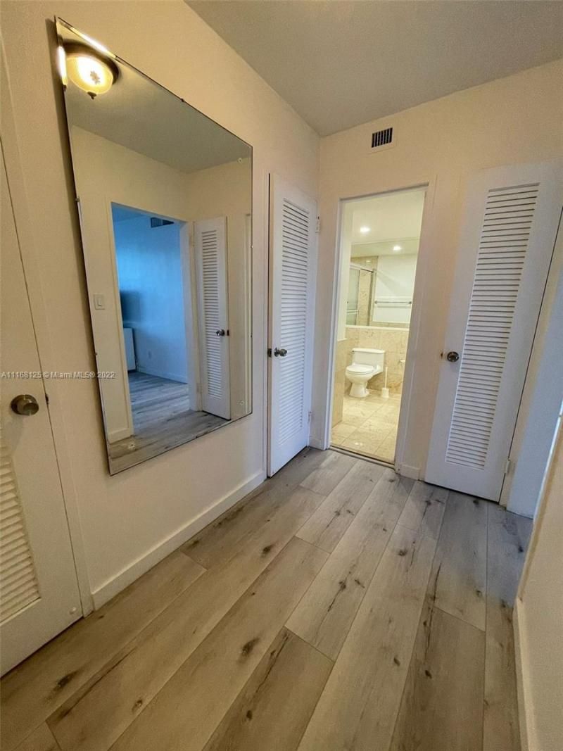 5161 Collins Ave, Unit 914, Miami Beach, FL 33140 Photo