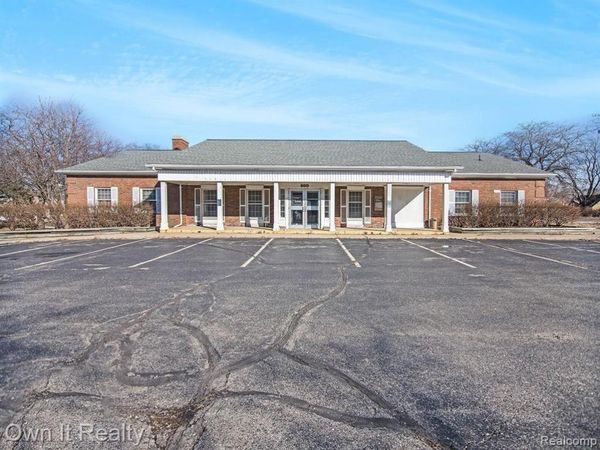 900 JOSLYN Avenue, Pontiac, MI 48340
