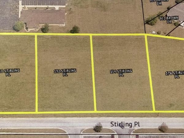110-176 STIRLING Place, Momence, IL 60954