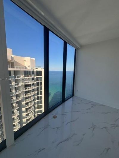 18555 Collins Ave, Unit 2905, Sunny Isles Beach, FL 33160 Photo